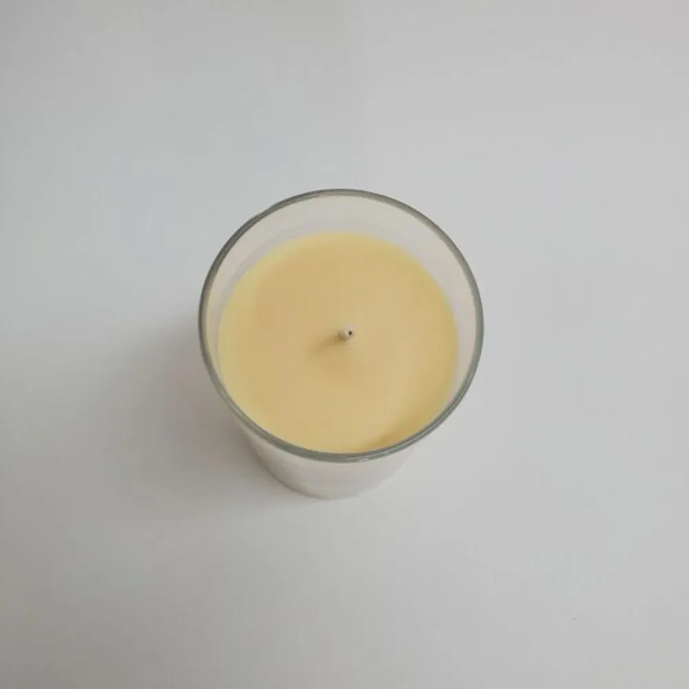 Yankee Candle Vanilla Cupcake 12 oz Scented Tumbler Candle Single Wick with Lid